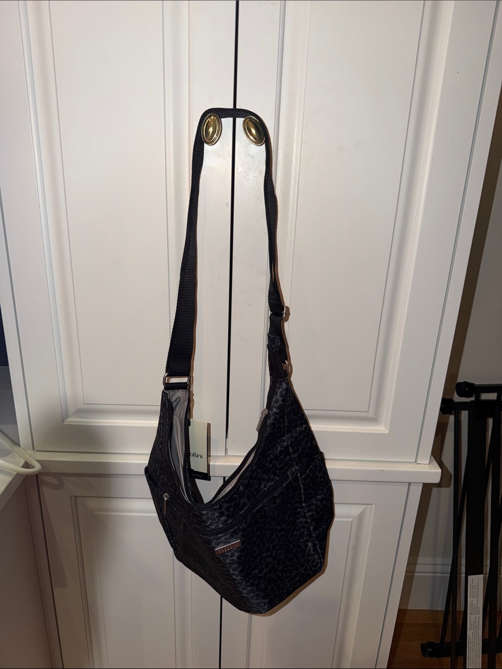 Baggallini Black Quilted Crossbody Shoulder Bag